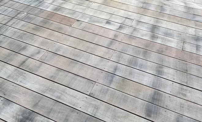 TERRASSE EN COURS DE PONCAGE
